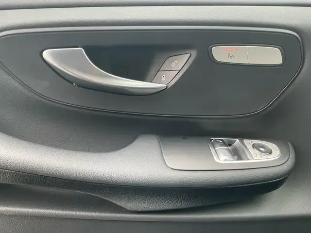 Mercedes-Benz EQV 300