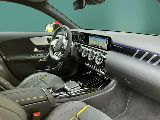 Mercedes-Benz A 45 AMG