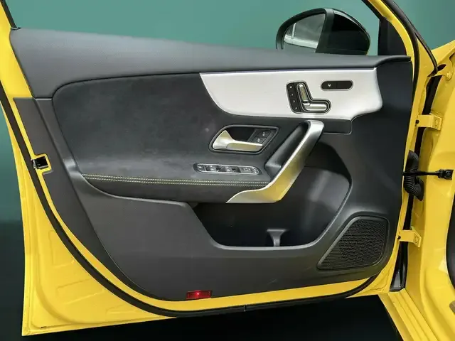 Mercedes-Benz A 45 AMG