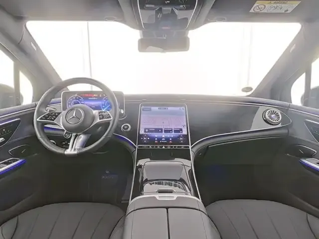 Mercedes-Benz EQE SUV