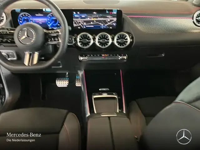Mercedes-Benz EQA 300