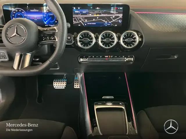 Mercedes-Benz EQA 300