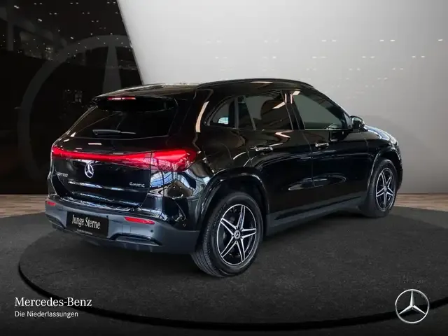 Mercedes-Benz EQA 300
