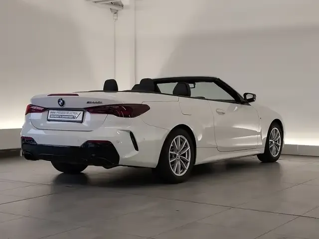 BMW 440