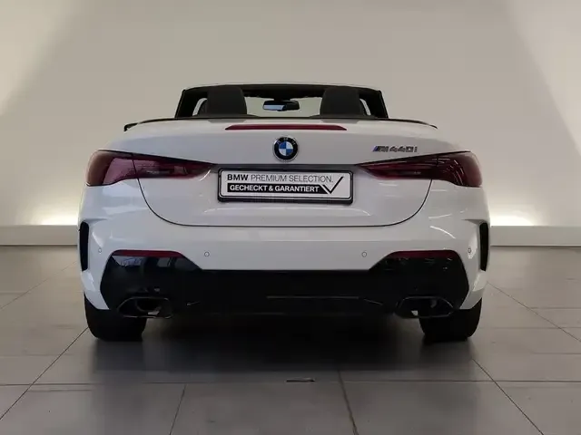 BMW 440