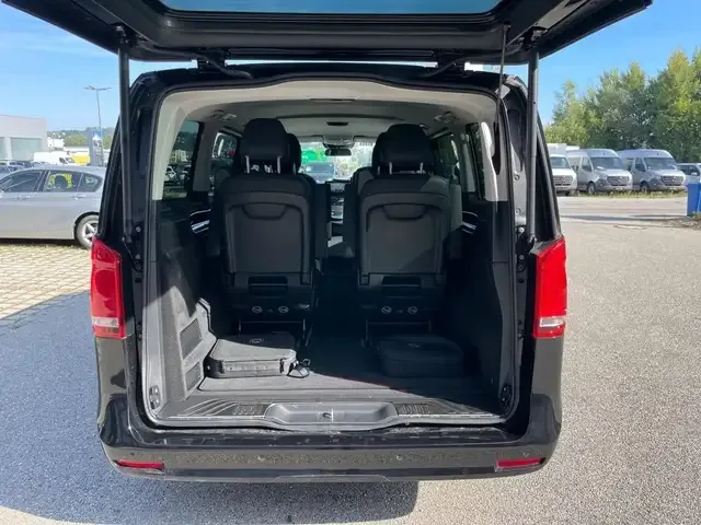 Mercedes-Benz EQV 300