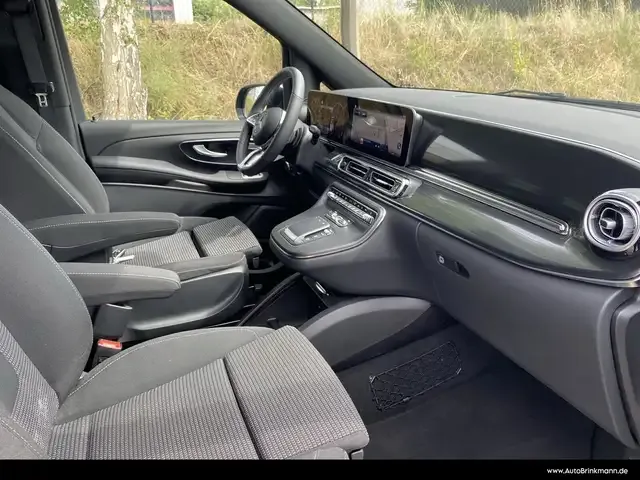 Mercedes-Benz V 250