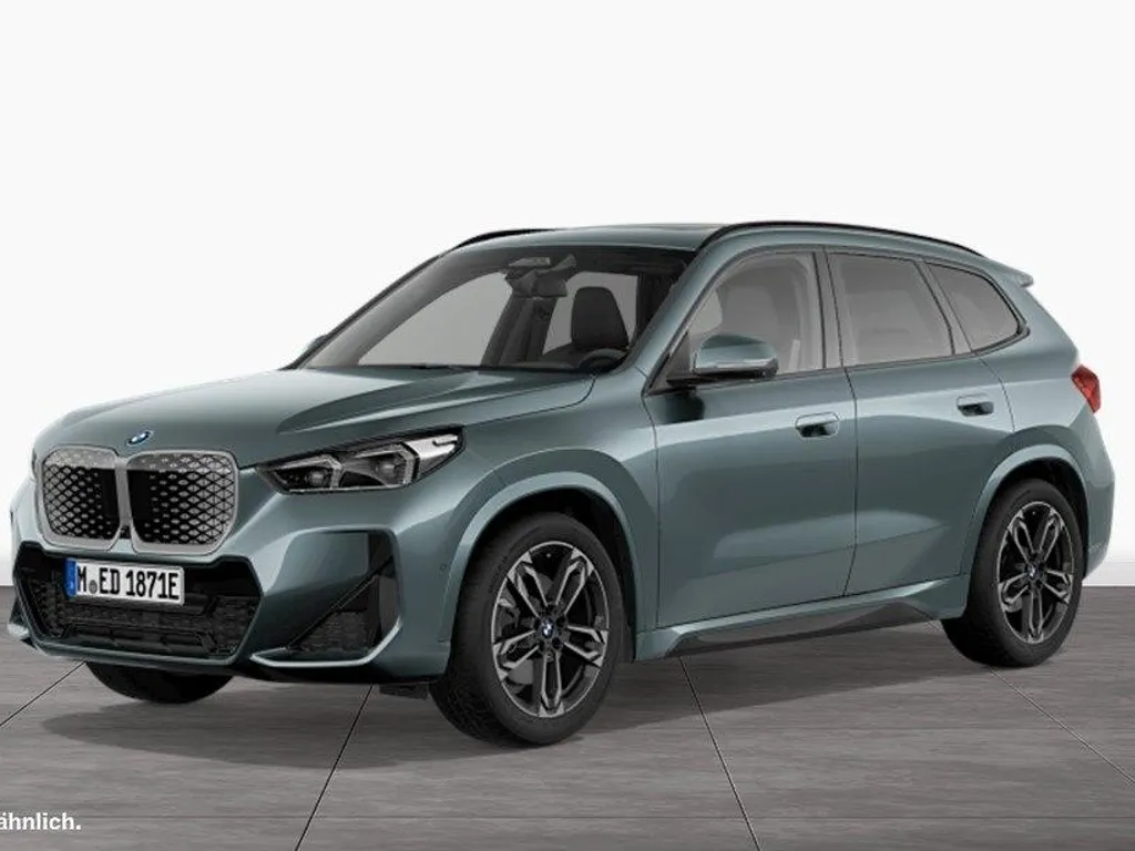 BMW iX1