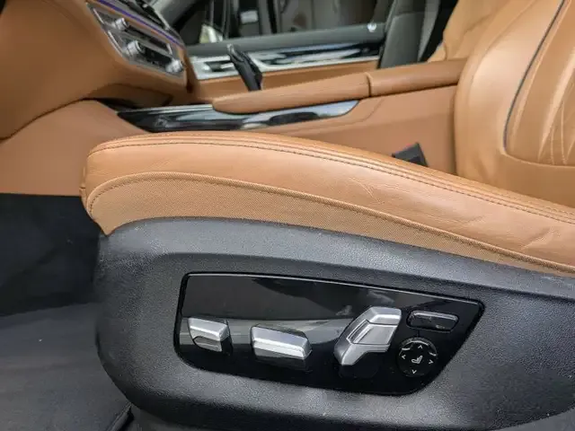 BMW 730