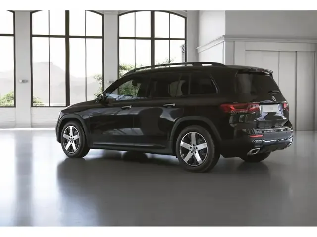 Mercedes-Benz GLB 220