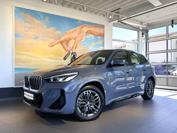 BMW iX1