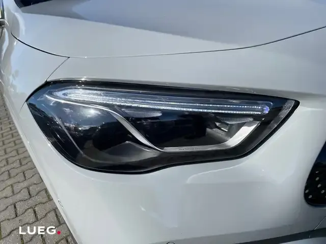 Mercedes-Benz GLA 220