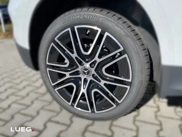 Mercedes-Benz GLA 220