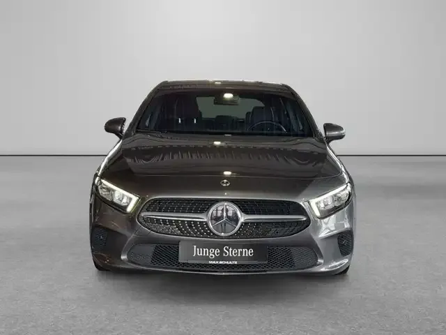 Mercedes-Benz A 220