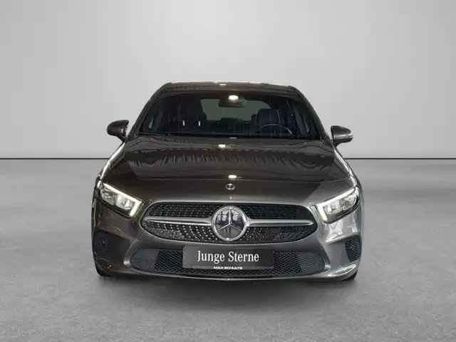 Mercedes-Benz A 220