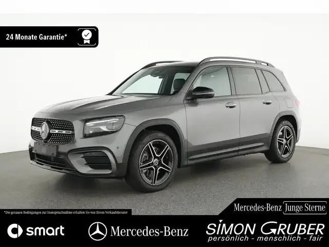 Mercedes-Benz GLB 220