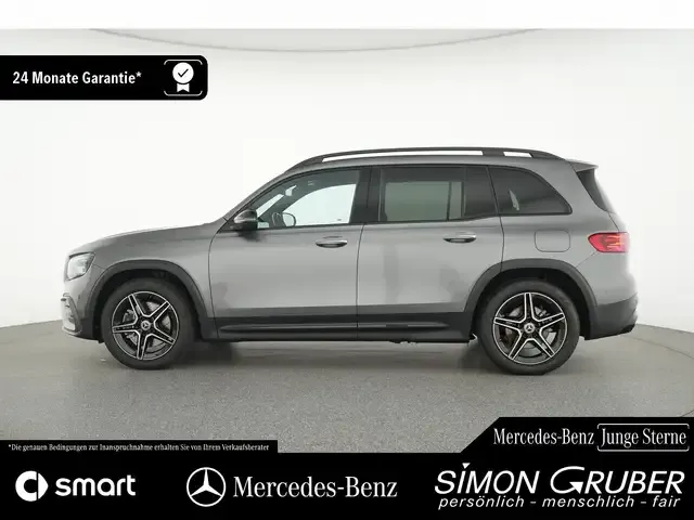 Mercedes-Benz GLB 220