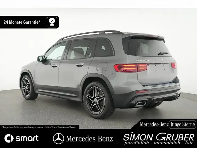 Mercedes-Benz GLB 220