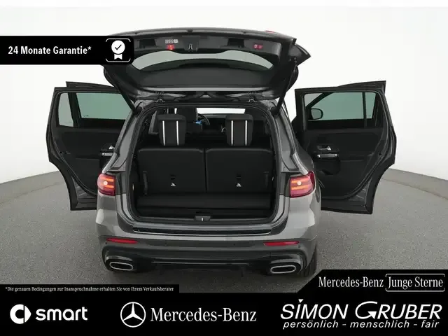 Mercedes-Benz GLB 220