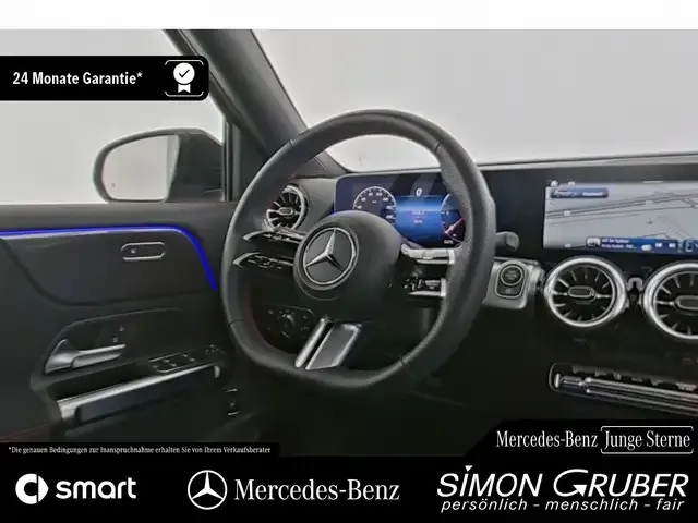 Mercedes-Benz GLB 220