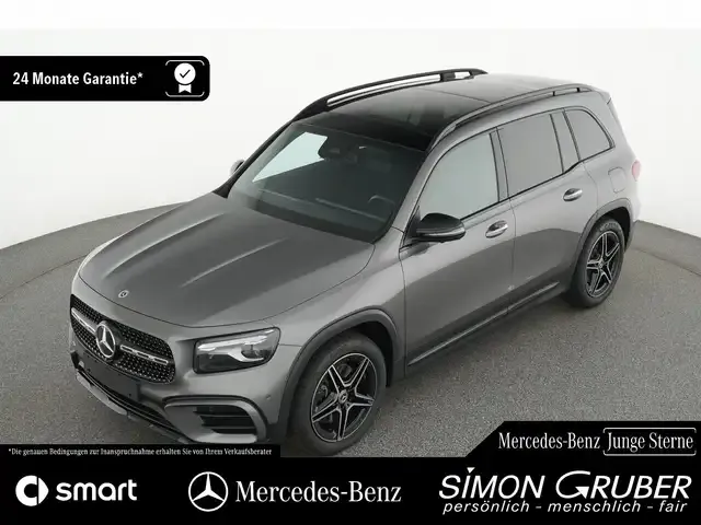 Mercedes-Benz GLB 220
