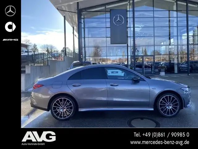Mercedes-Benz CLA 250