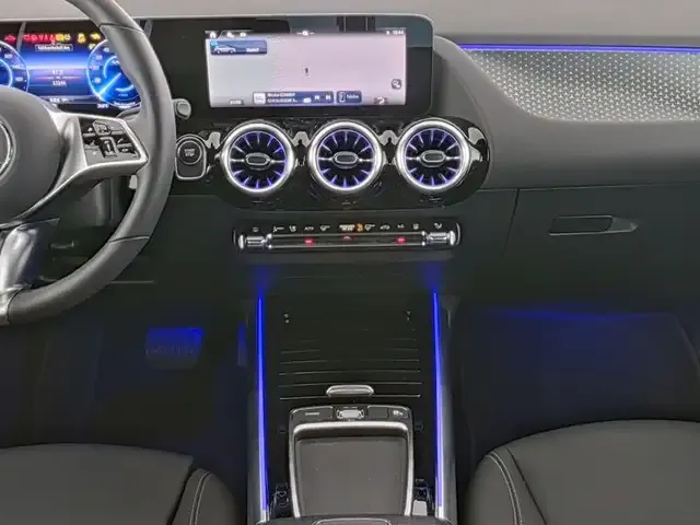 Mercedes-Benz EQA 250