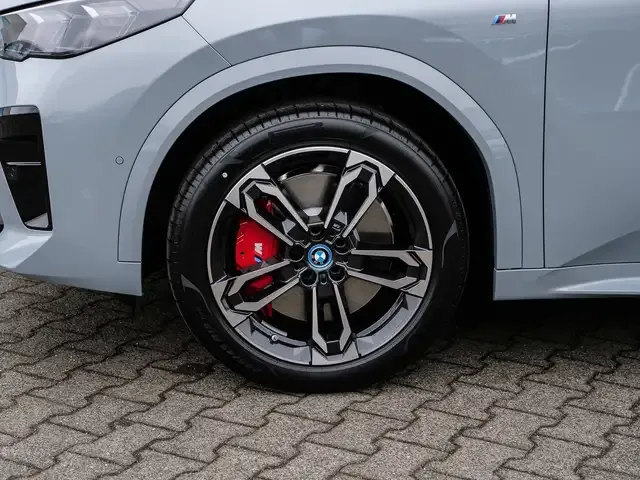 BMW iX2