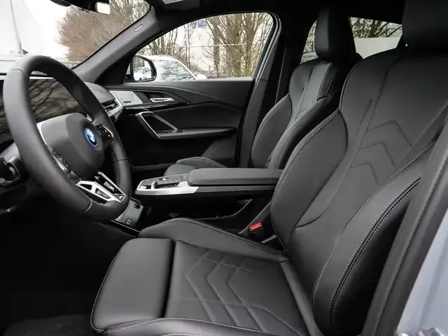 BMW iX2
