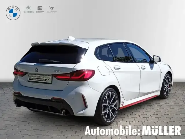 BMW 128