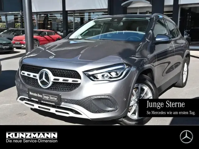 Mercedes-Benz GLA 180