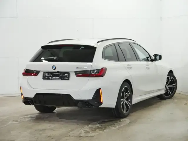 BMW 340