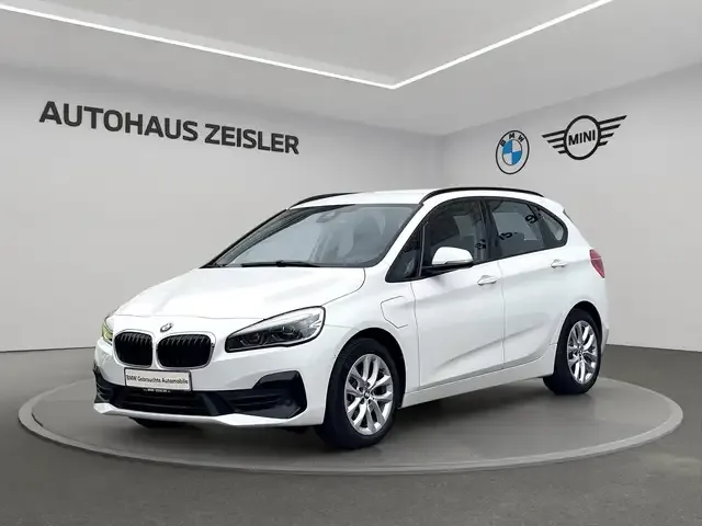 BMW 225