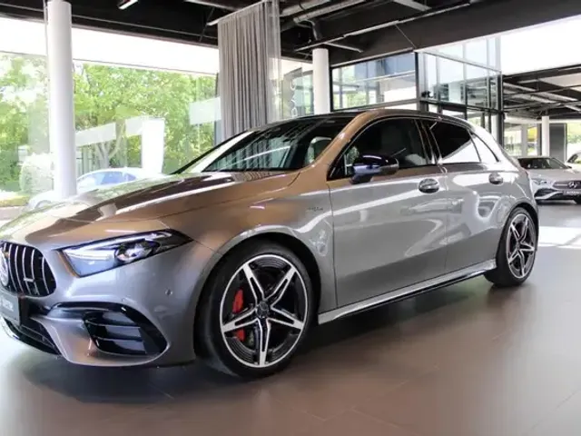 Mercedes-Benz A 45 AMG