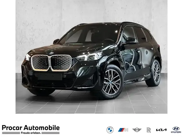 BMW iX1