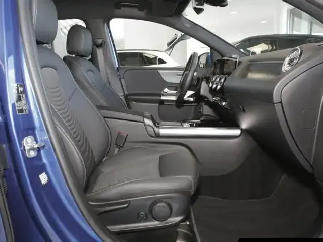 Mercedes-Benz B 200