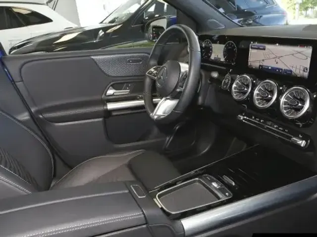 Mercedes-Benz B 200