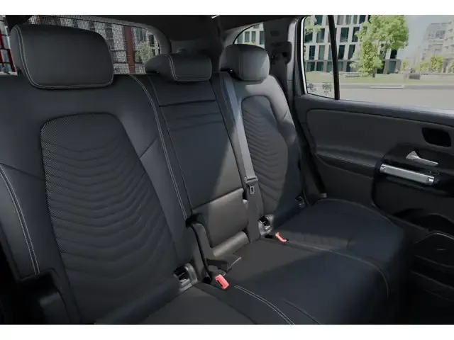 Mercedes-Benz EQB 250