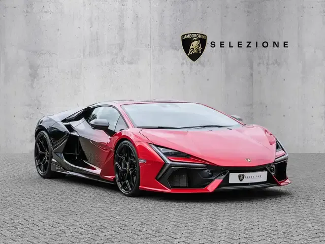 Lamborghini Revuelto