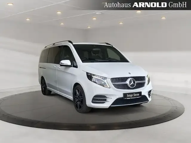 Mercedes-Benz V 220