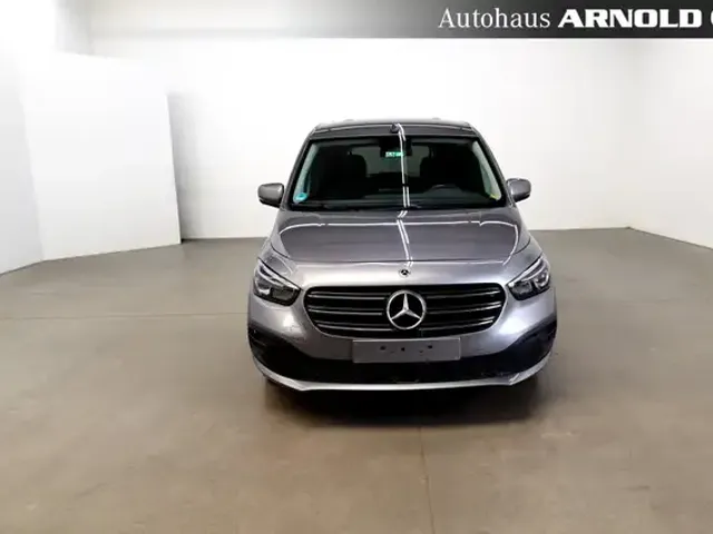 Mercedes-Benz Sonstiges
