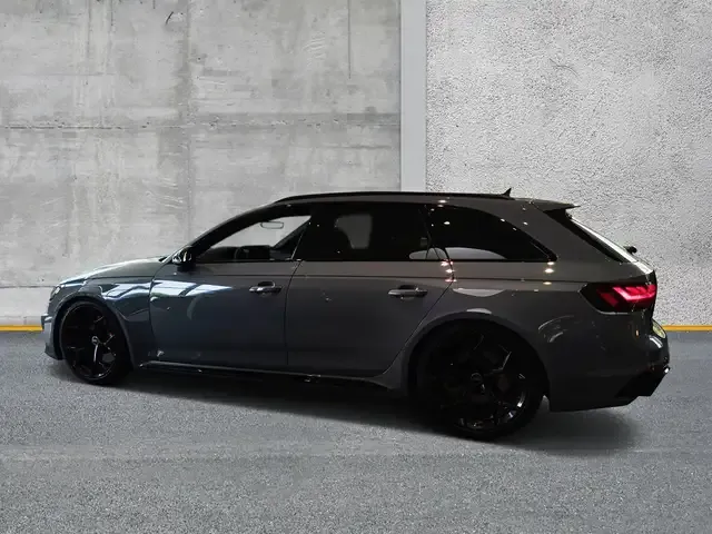 Audi RS4