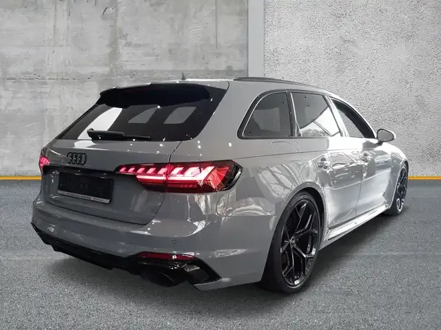 Audi RS4