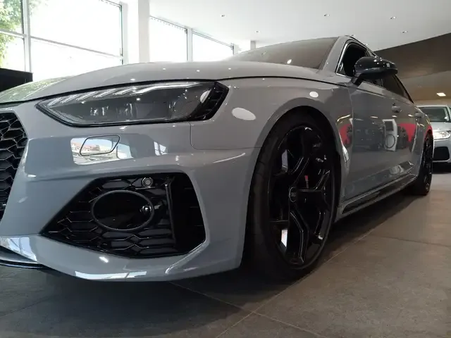 Audi RS4