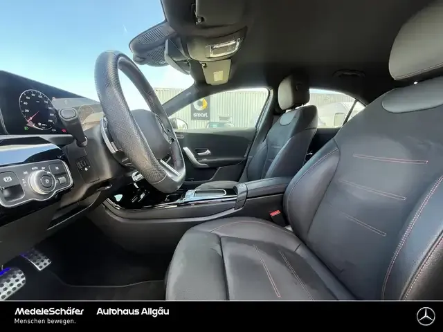 Mercedes-Benz A 220