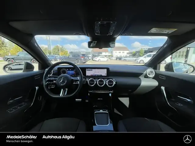 Mercedes-Benz A 220