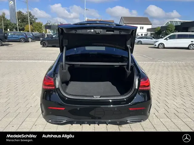 Mercedes-Benz A 220