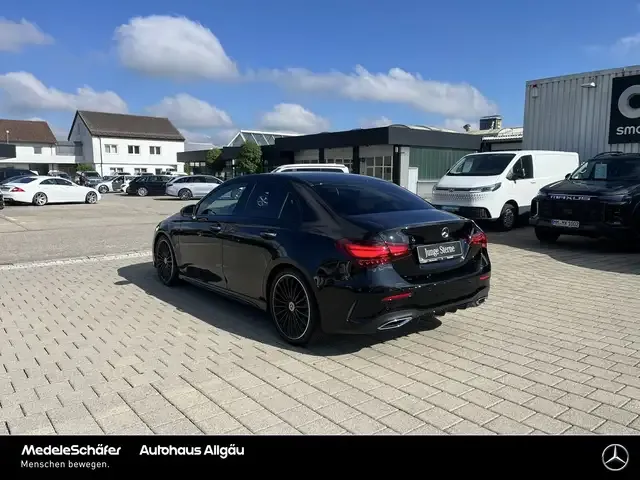 Mercedes-Benz A 220