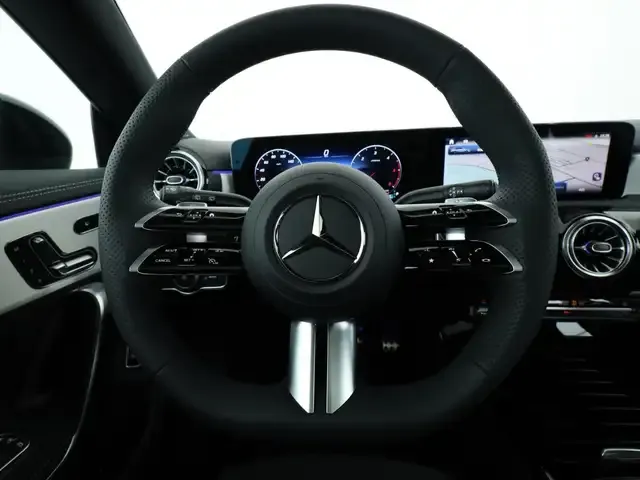 Mercedes-Benz CLA 220