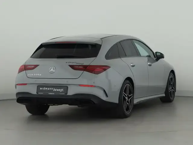 Mercedes-Benz CLA 220